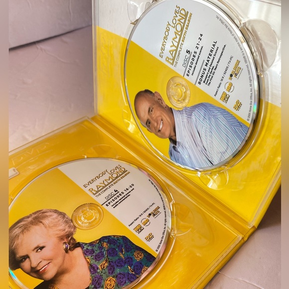 Authentic Everybody Loves Raymond Season 6 DVD Set - Picture 11 of 16